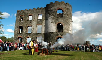 Castle Crowds